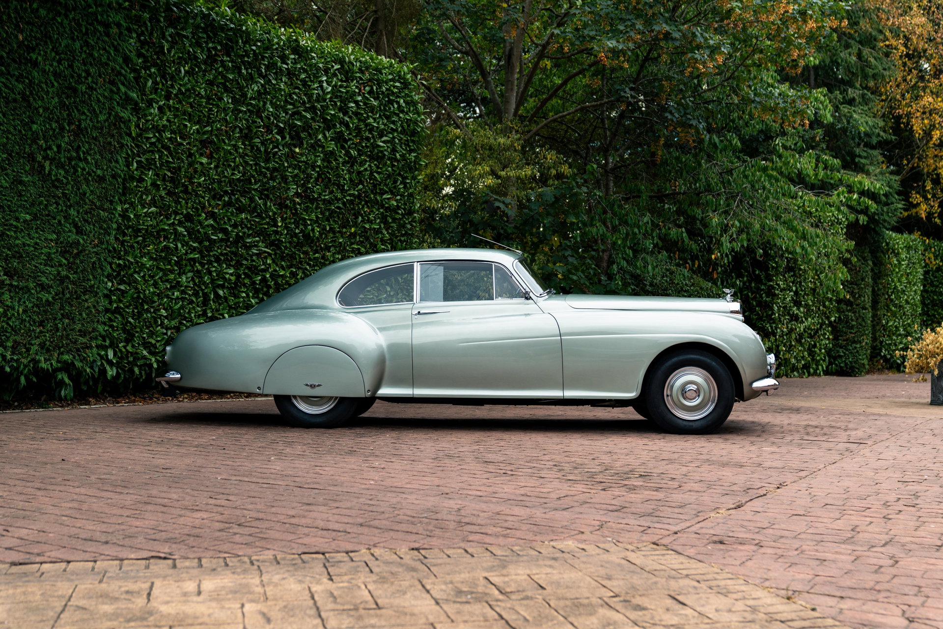 1953 Bentley R Type - 1953 Bentley R-Type Continental Fastback by H.J.Mulliner & Co, foto 1