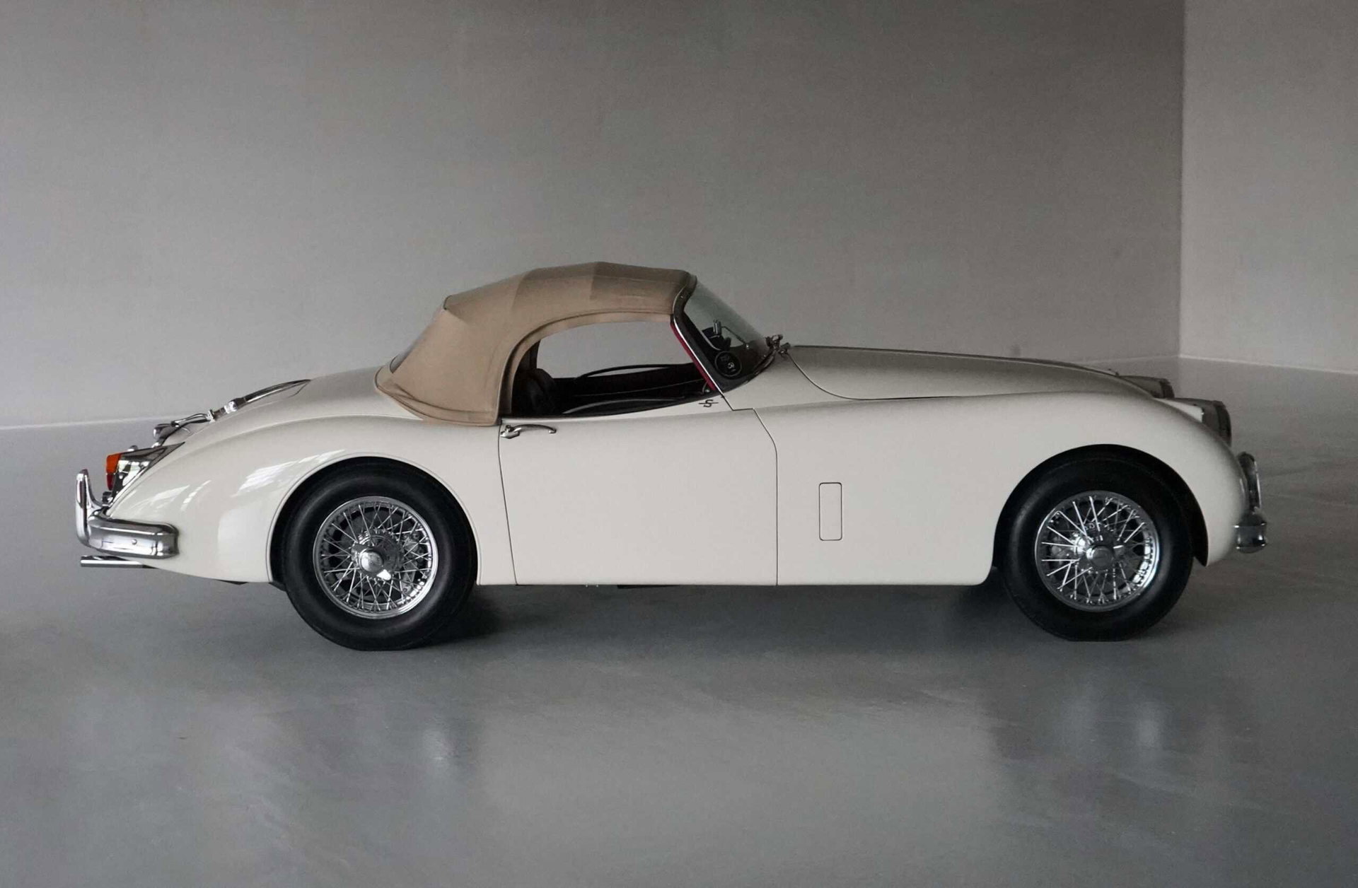 1959 Jaguar XK 150 - EINER VON 36 / VOLLRESTAURIERT / CONCOURS SIEGER, foto 1