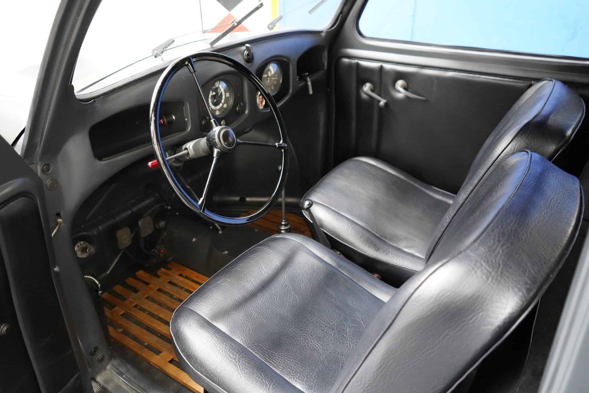 1943 VW Beetle - ALLRADCHASSIS / FIVA Pass / Authentische Details, foto 3