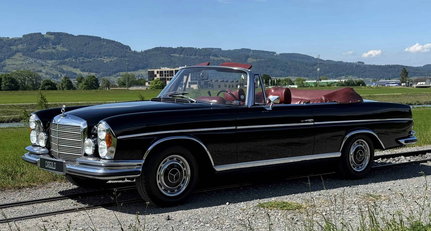 1970 Mercedes-Benz S-Class W111/112