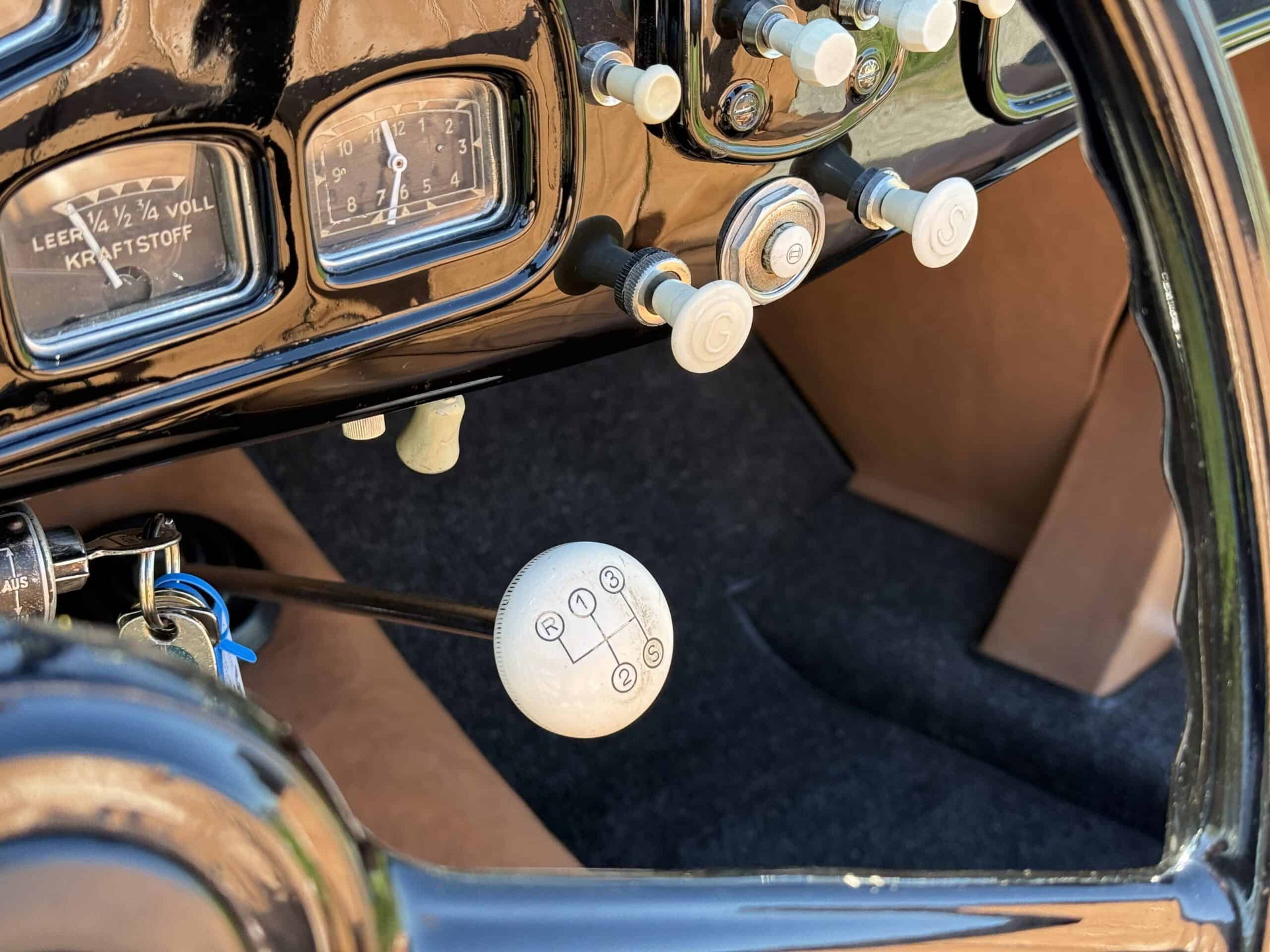 1938 BMW 327 - VOLLSTÄNDIG RESTAURIERT / KOMPLETTE HISTORIE CH, foto 6