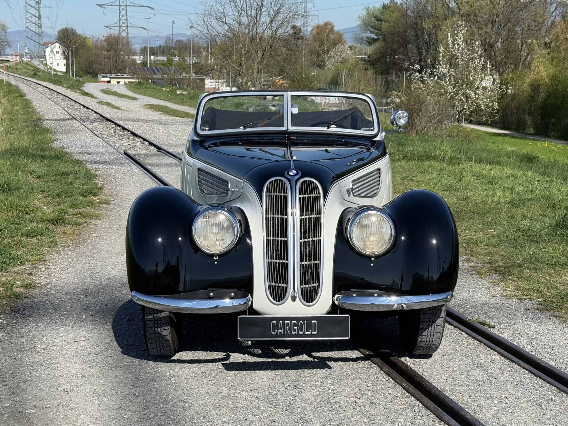 1938 BMW 327 - VOLLSTÄNDIG RESTAURIERT / KOMPLETTE HISTORIE CH, foto 12