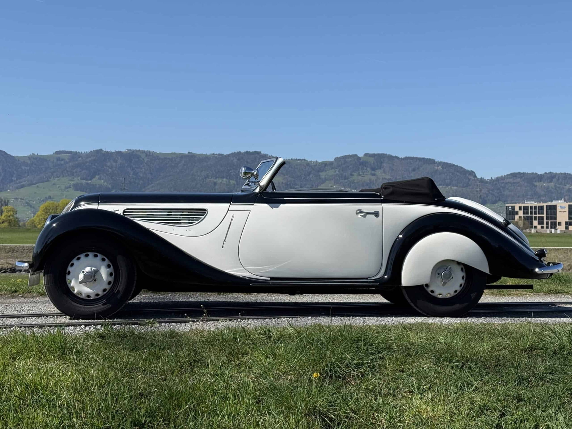 1938 BMW 327 - VOLLSTÄNDIG RESTAURIERT / KOMPLETTE HISTORIE CH, foto 3