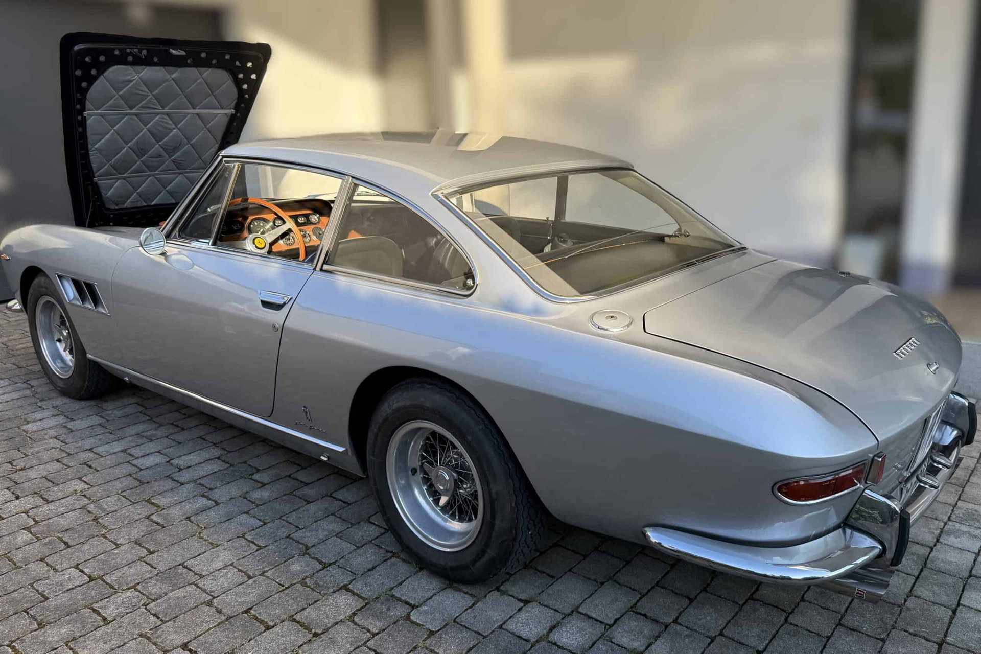 1967 Ferrari 330 - Serie II, foto 2