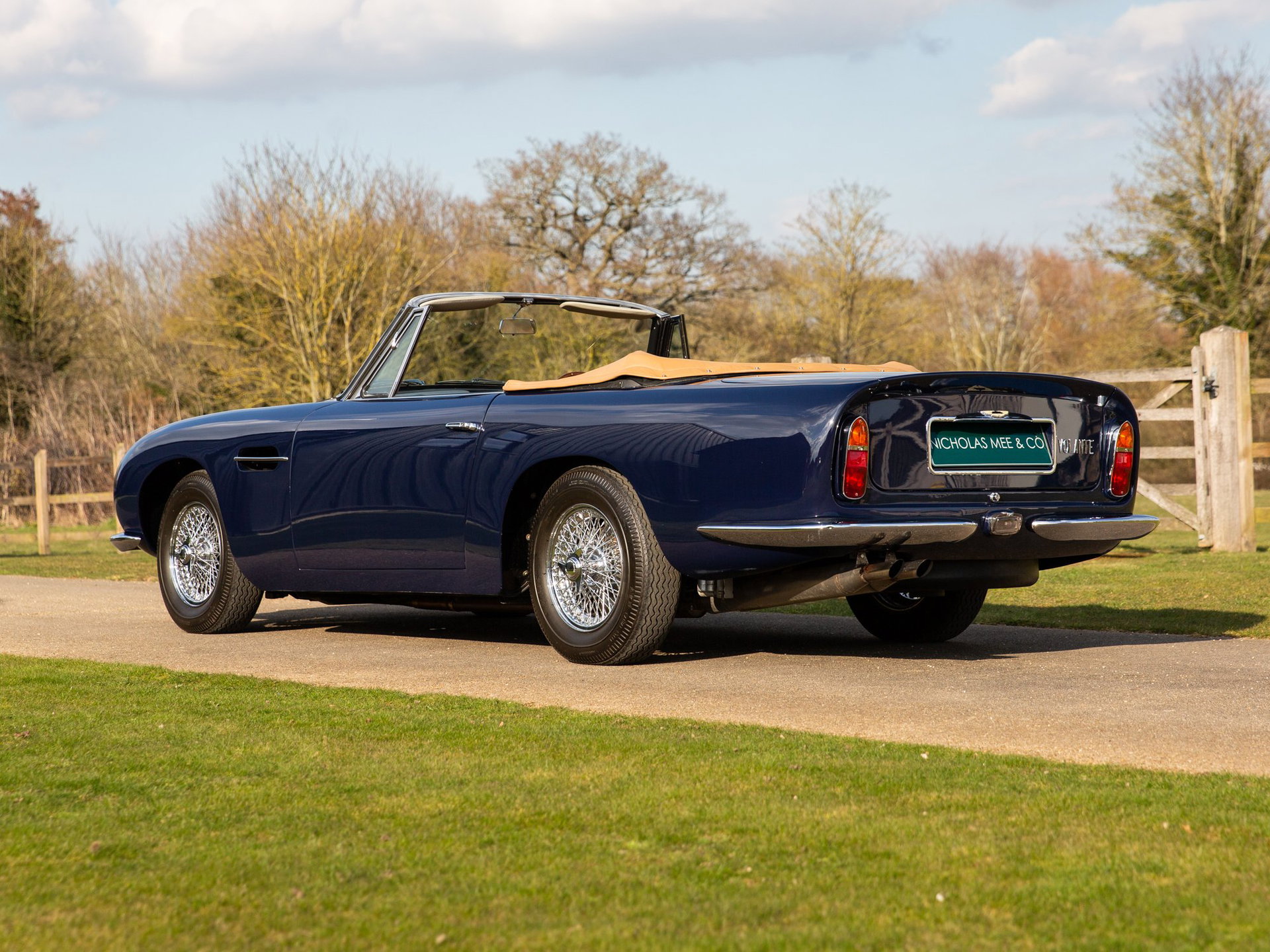 1967 Aston Martin DB6 - Volante, foto 3