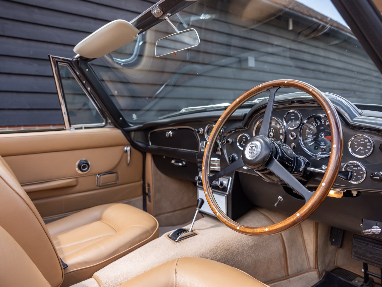 1967 Aston Martin DB6 - Volante, foto 4