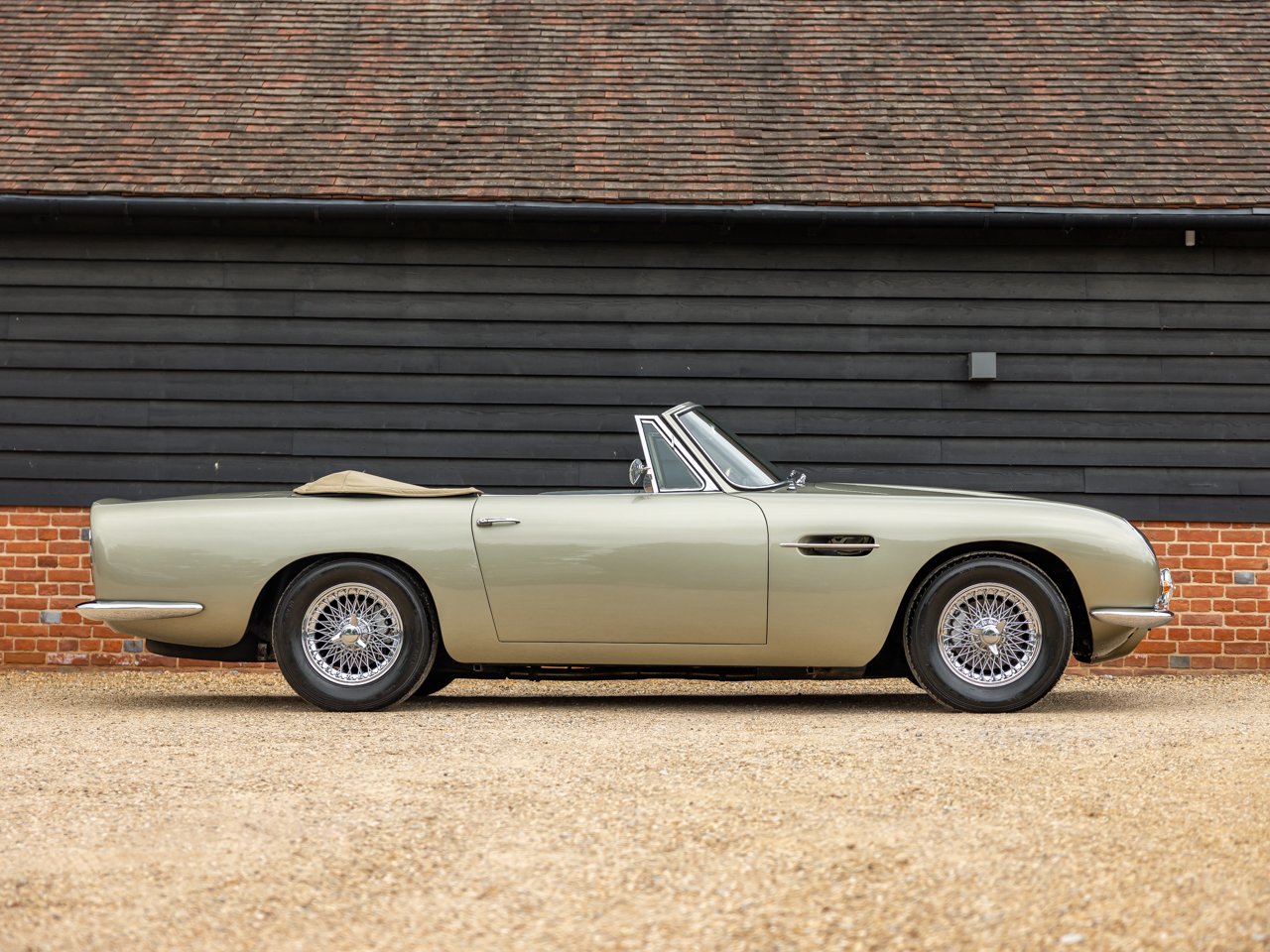 1969 Aston Martin DB6 - Volante, foto 2