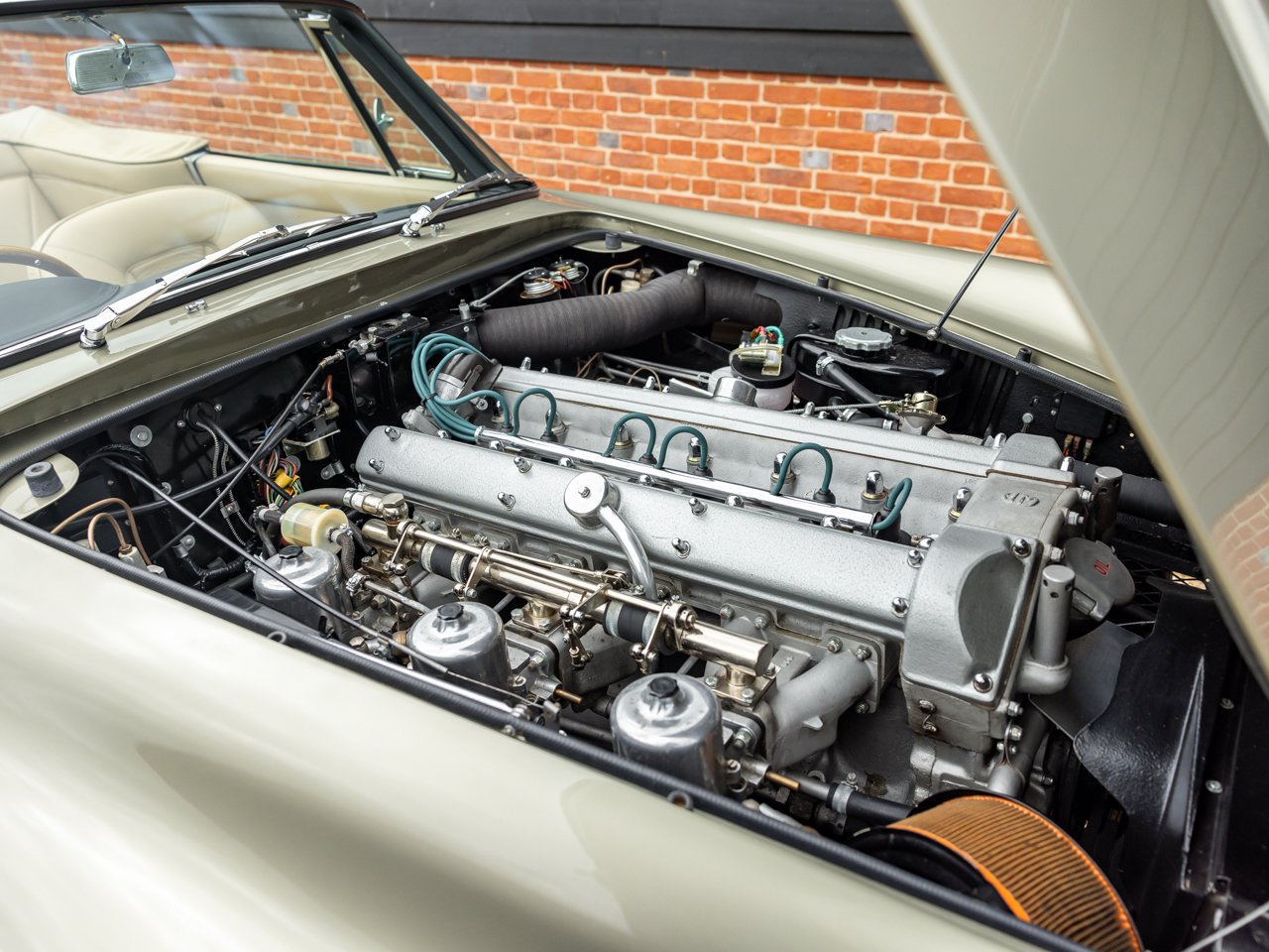 1969 Aston Martin DB6 - Volante, foto 6