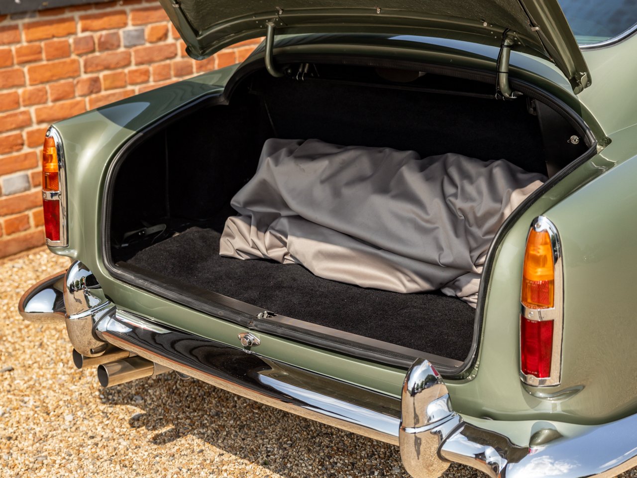1960 Aston Martin DB4 - Series 2, foto 7
