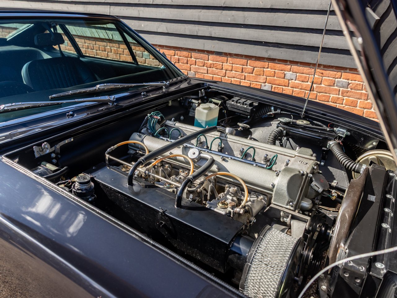 1971 Aston Martin DBS - Restored and Upgraded, foto 7