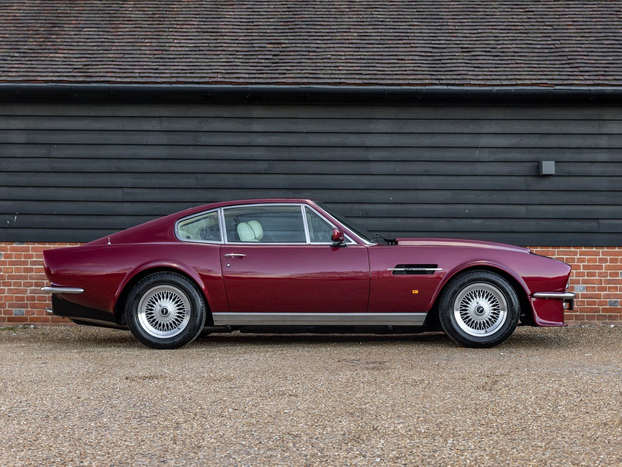 1987 Aston Martin V8 - Vantage X-Pack, foto 2