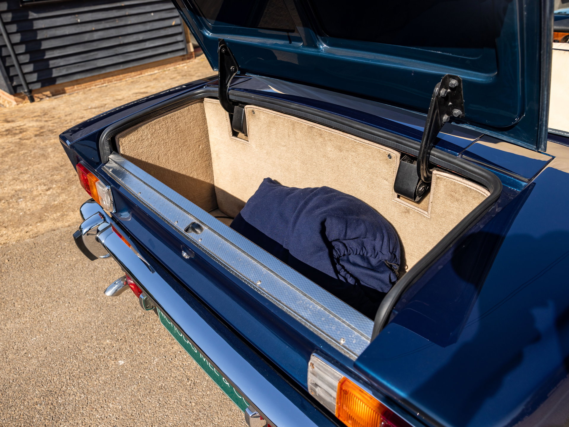1989 Aston Martin V8 - Volante Vantage POW, foto 10