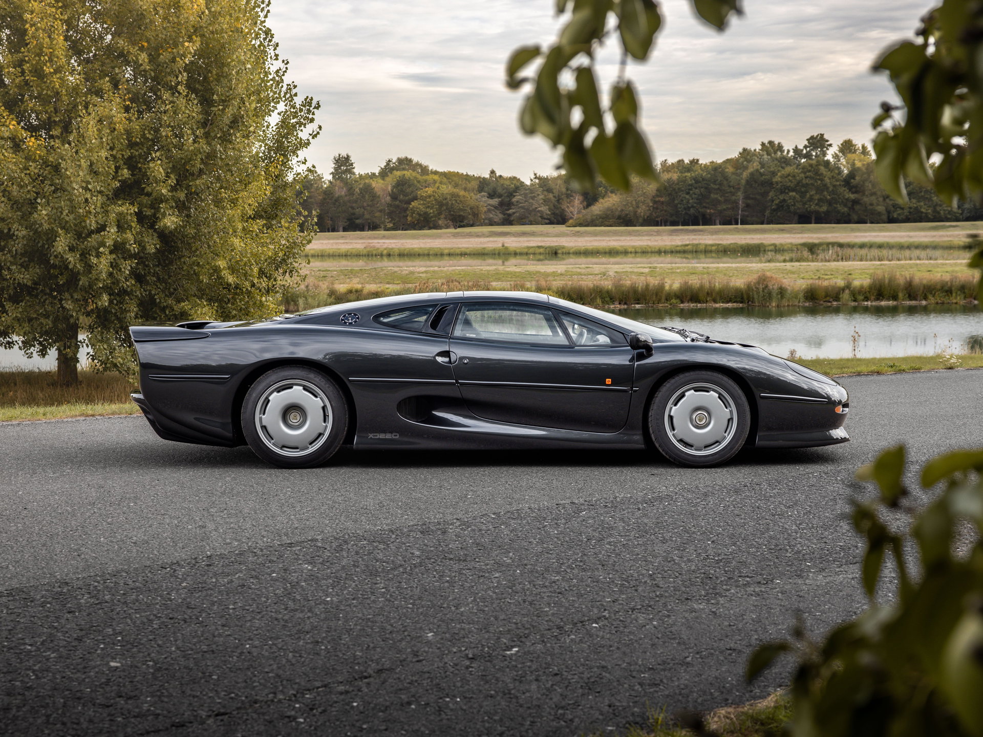 1992 Jaguar XJ220, foto 2
