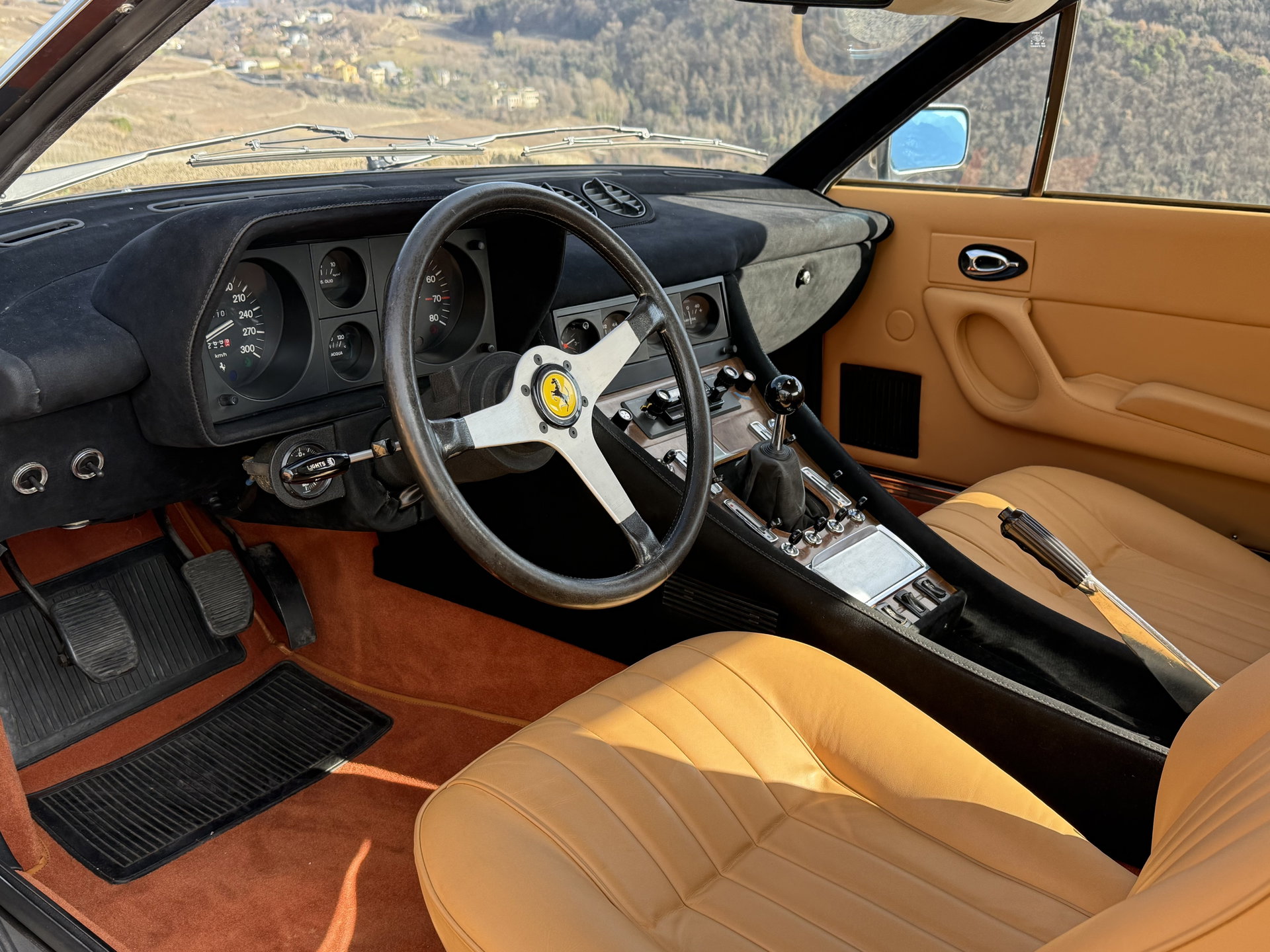 1976 Ferrari 365 - GT4 2+2, foto 12