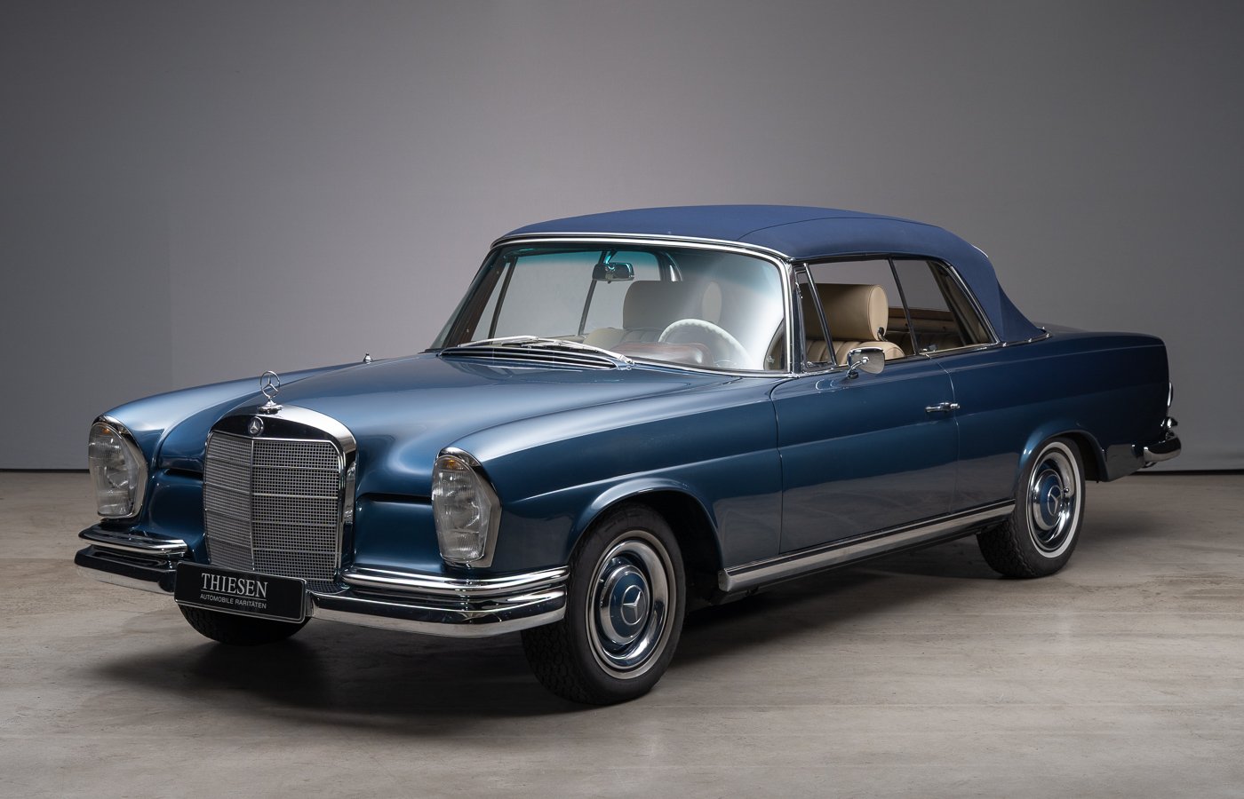 1966 Mercedes-Benz S-Class W111/112 - 250 SE Cabriolet, foto 2