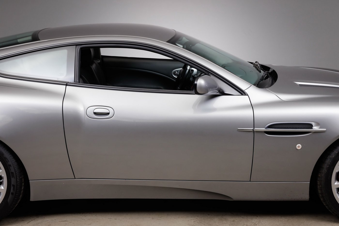 2001 Aston Martin Vanquish - V12 Vanquish, foto 7
