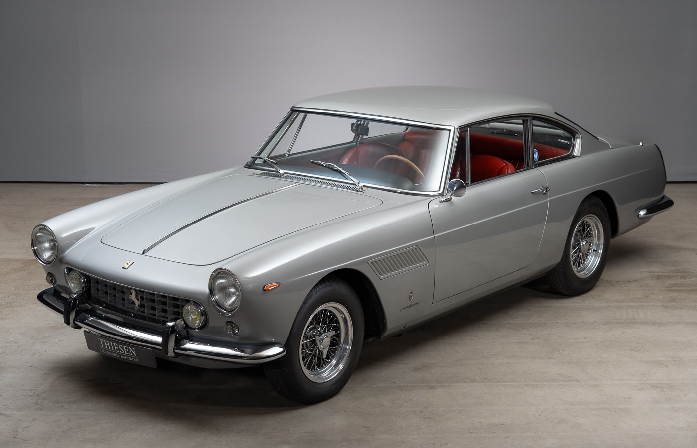 1961 Ferrari 250 - 250 GT/E Serie II 2+2 Coupé, foto 1