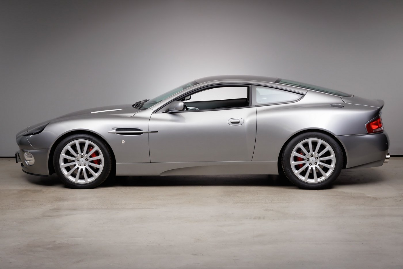 2001 Aston Martin Vanquish - V12 Vanquish, foto 4