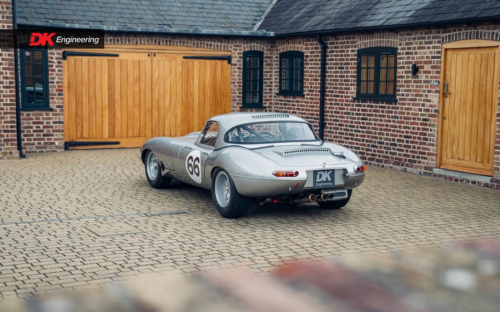 1963 Jaguar E-Type SI - 1 of 7 Factory Continuations – UK Registered with 1963 V5C Certificate, foto 7