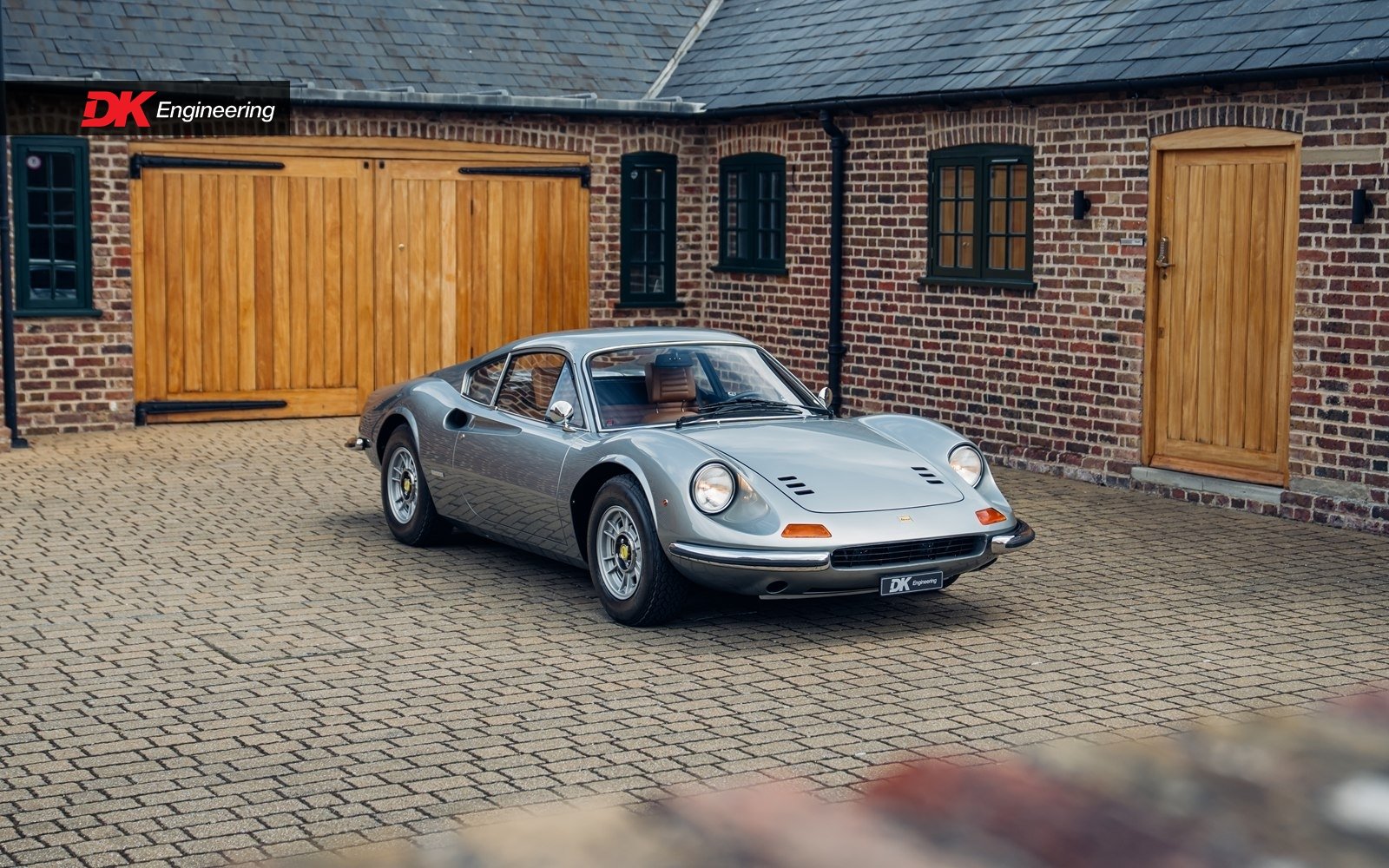 1973 Ferrari 246 'Dino' - Bare Metal Restoration Completed in 2023 - Fresh Service in May 2026, foto 3