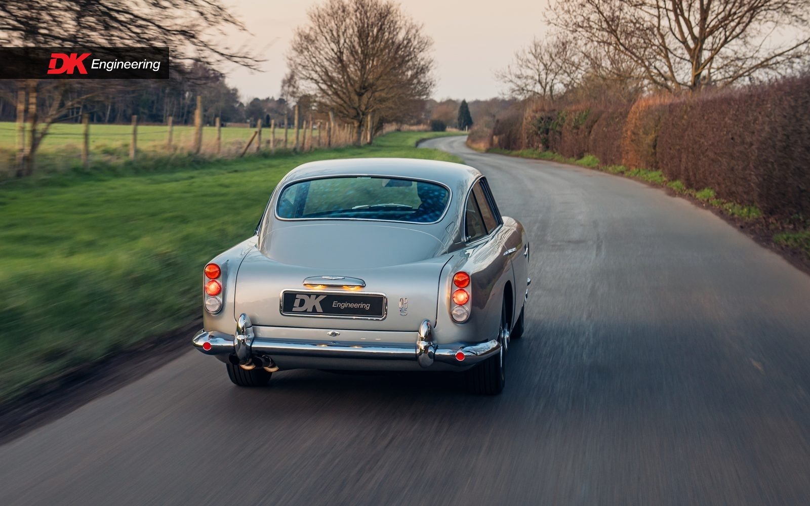 1964 Aston Martin DB5 - UK Supplied - Silver Birch over Burgundy, foto 2