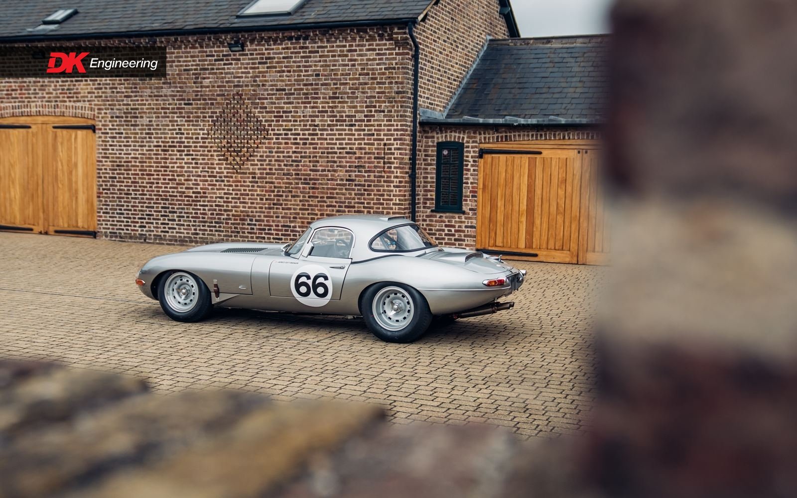 1963 Jaguar E-Type SI - 1 of 7 Factory Continuations – UK Registered with 1963 V5C Certificate, foto 9