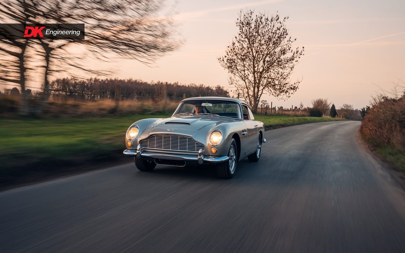 1964 Aston Martin DB5 - UK Supplied - Silver Birch over Burgundy, foto 1