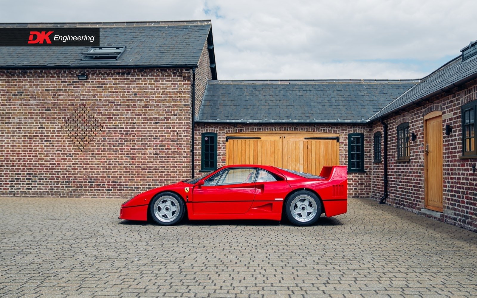 1991 Ferrari F40 - Cat, Non-Adjust - UK Registered - Supplied new to Italy, foto 10