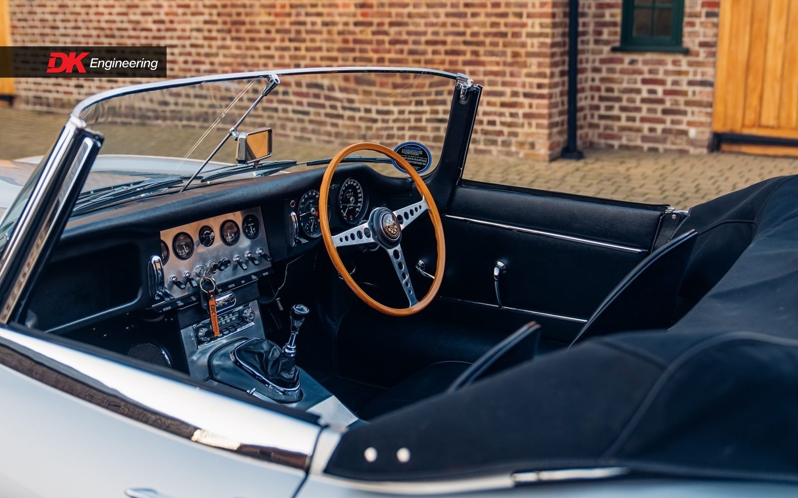 1961 Jaguar E-Type SI - 320th RHD Roadster Completed - Flat Floor, foto 12