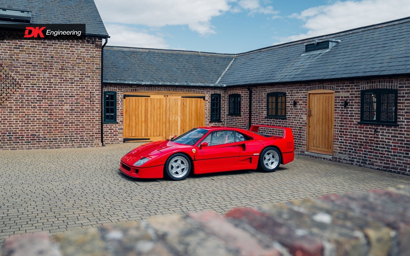 1991 Ferrari F40 - Cat, Non-Adjust - UK Registered - Supplied new to Italy, foto 8