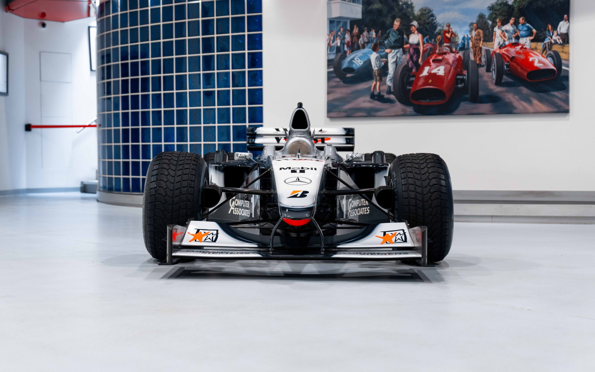 2000 McLaren Formula One - MP4/15A, foto 2