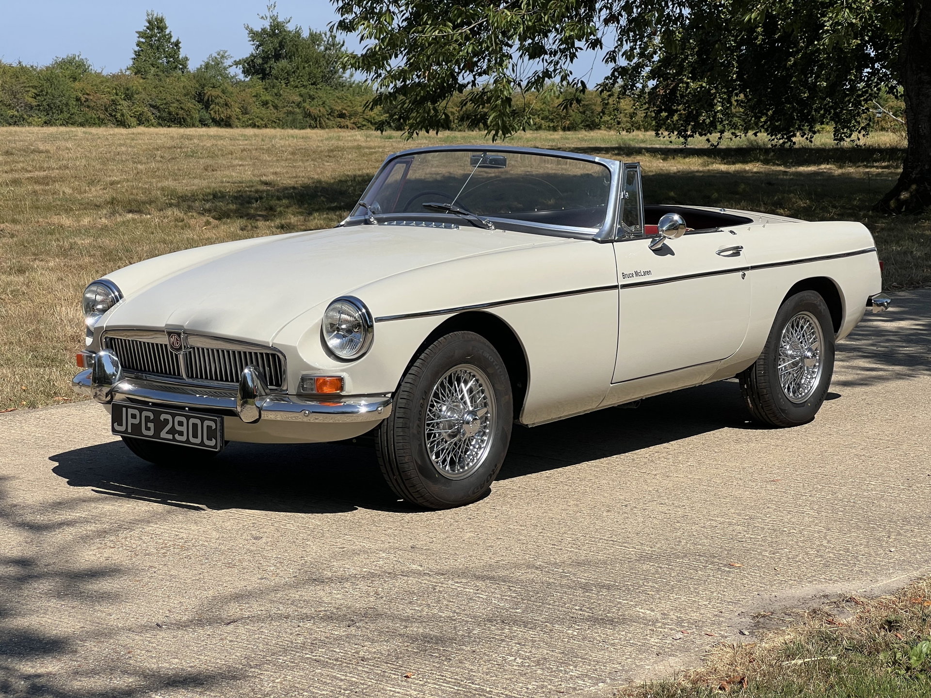 1965 MG B - Bruce McLarens MGB Roadster, foto 1