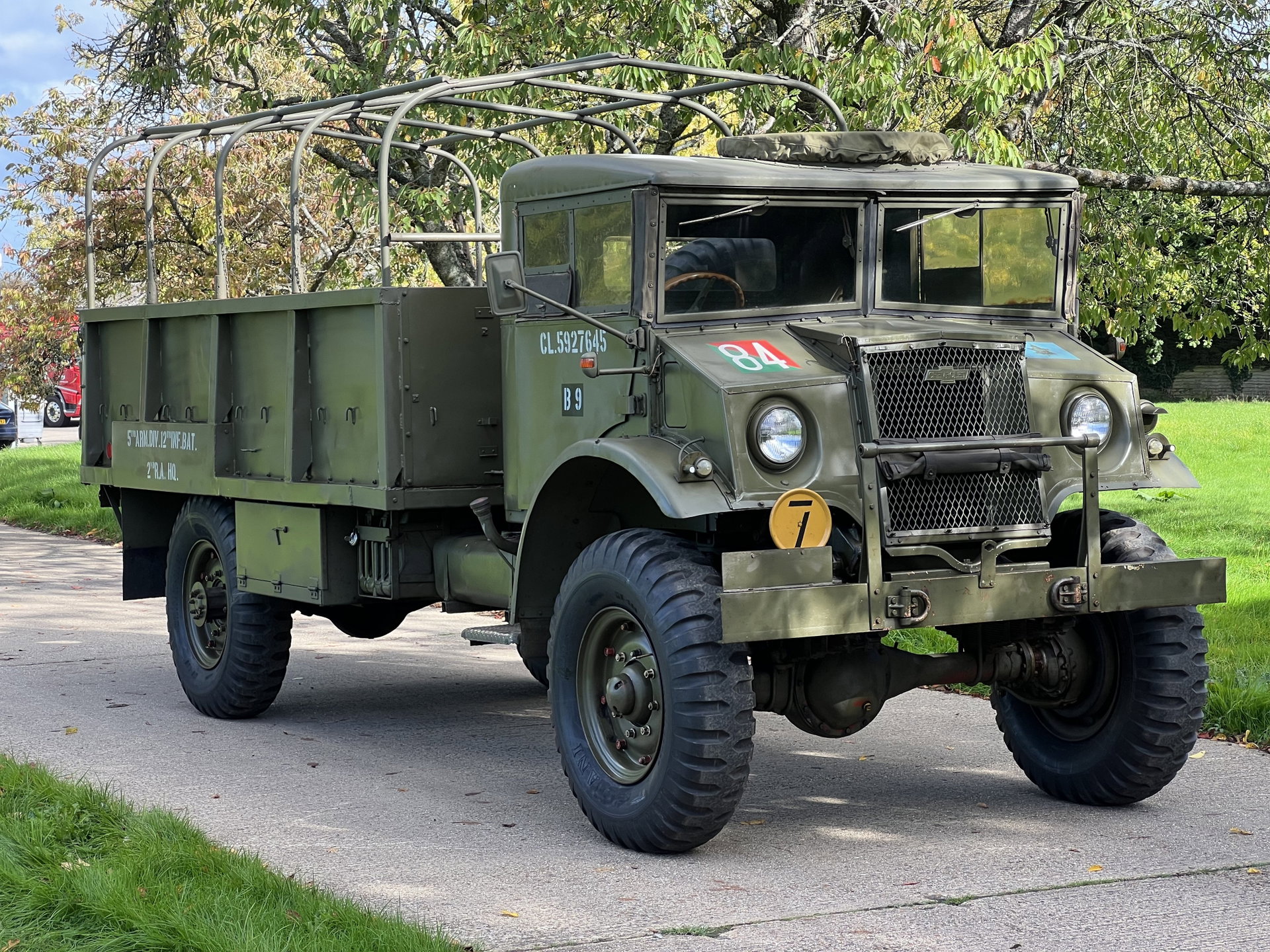 1945 Chevrolet Canadian Military Pattern - 3 ton airportable type with the number 13 cab, foto 1