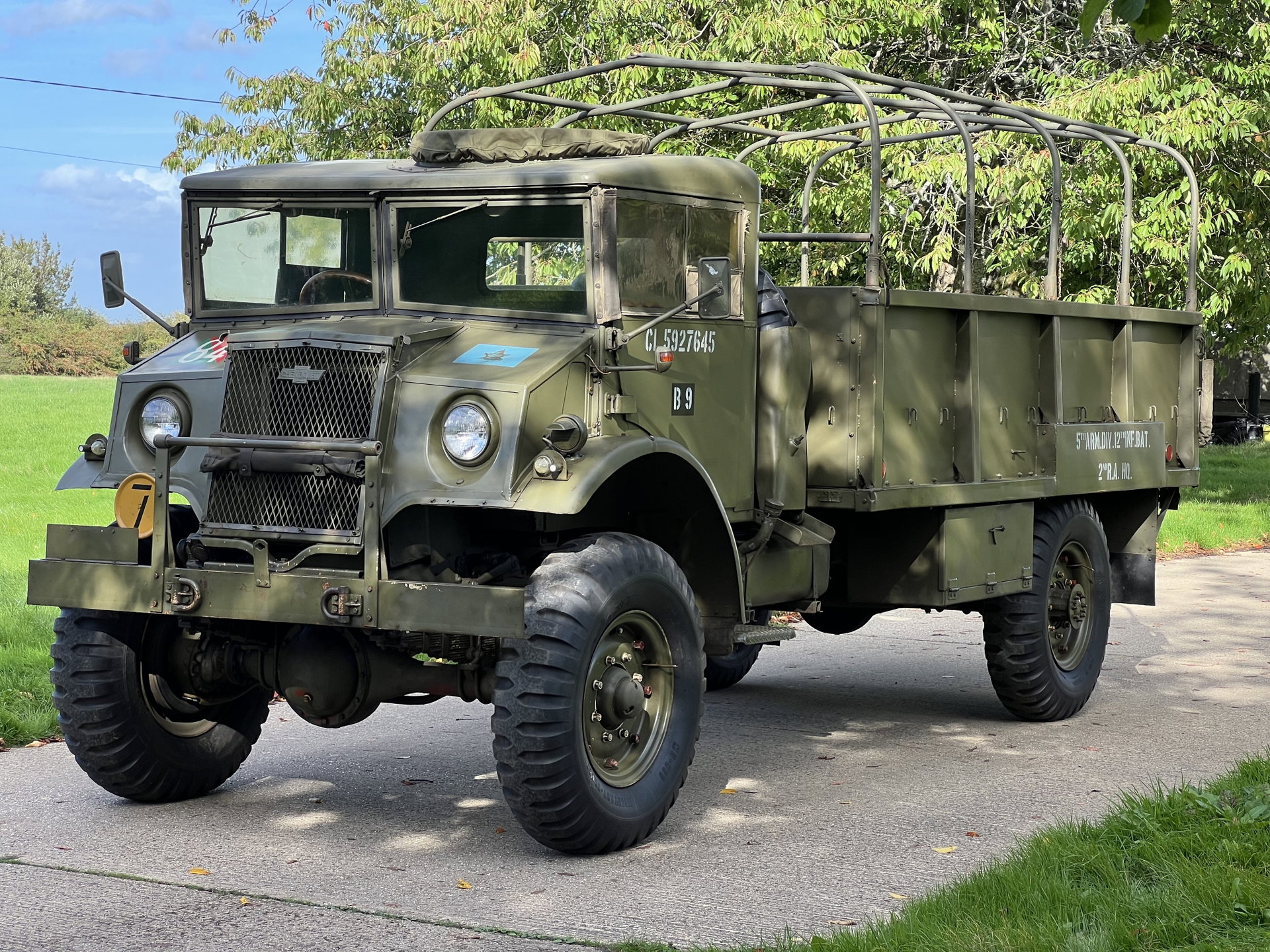 1945 Chevrolet Canadian Military Pattern - 3 ton airportable type with the number 13 cab, foto 2
