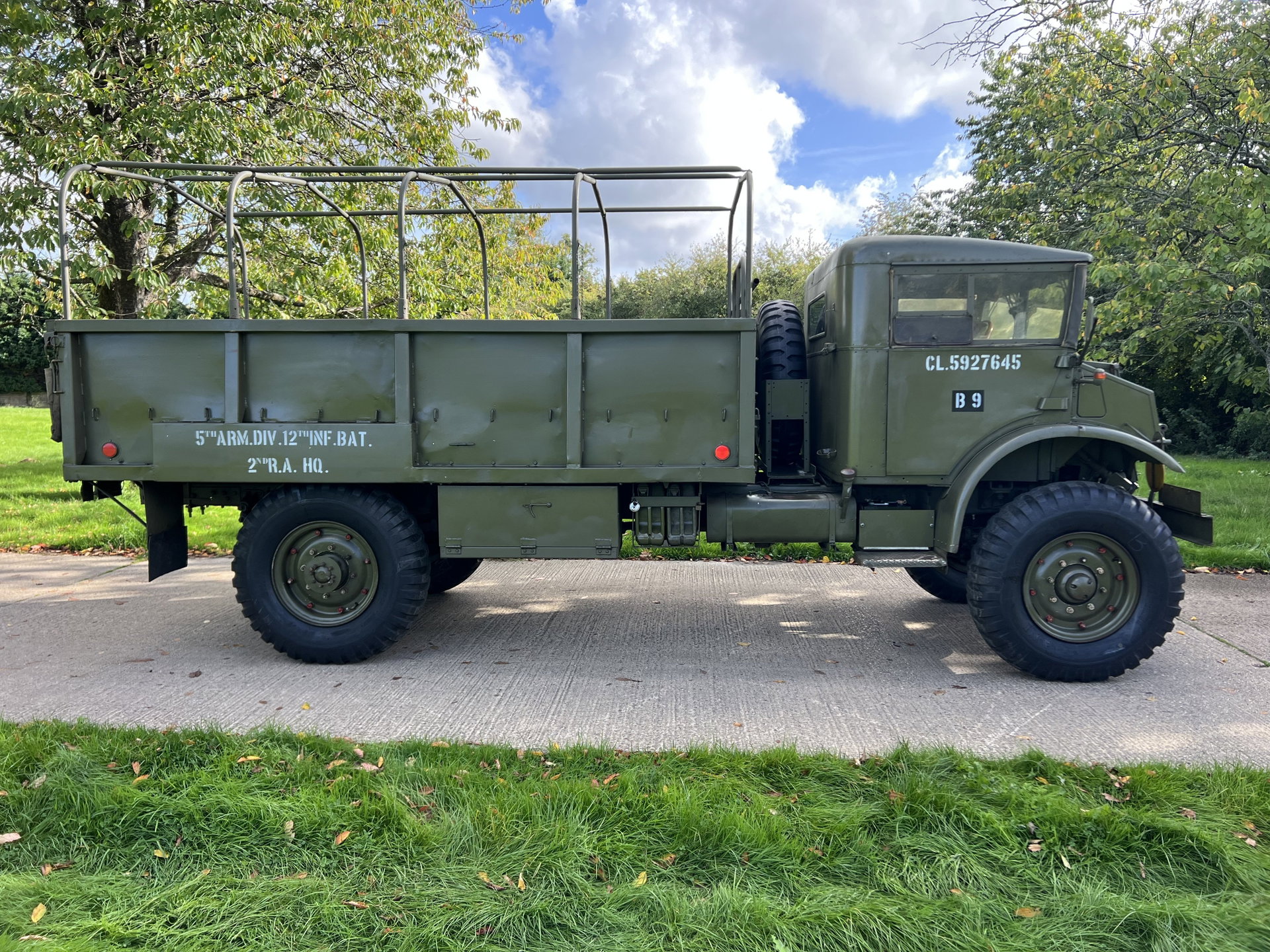 1945 Chevrolet Canadian Military Pattern - 3 ton airportable type with the number 13 cab, foto 6