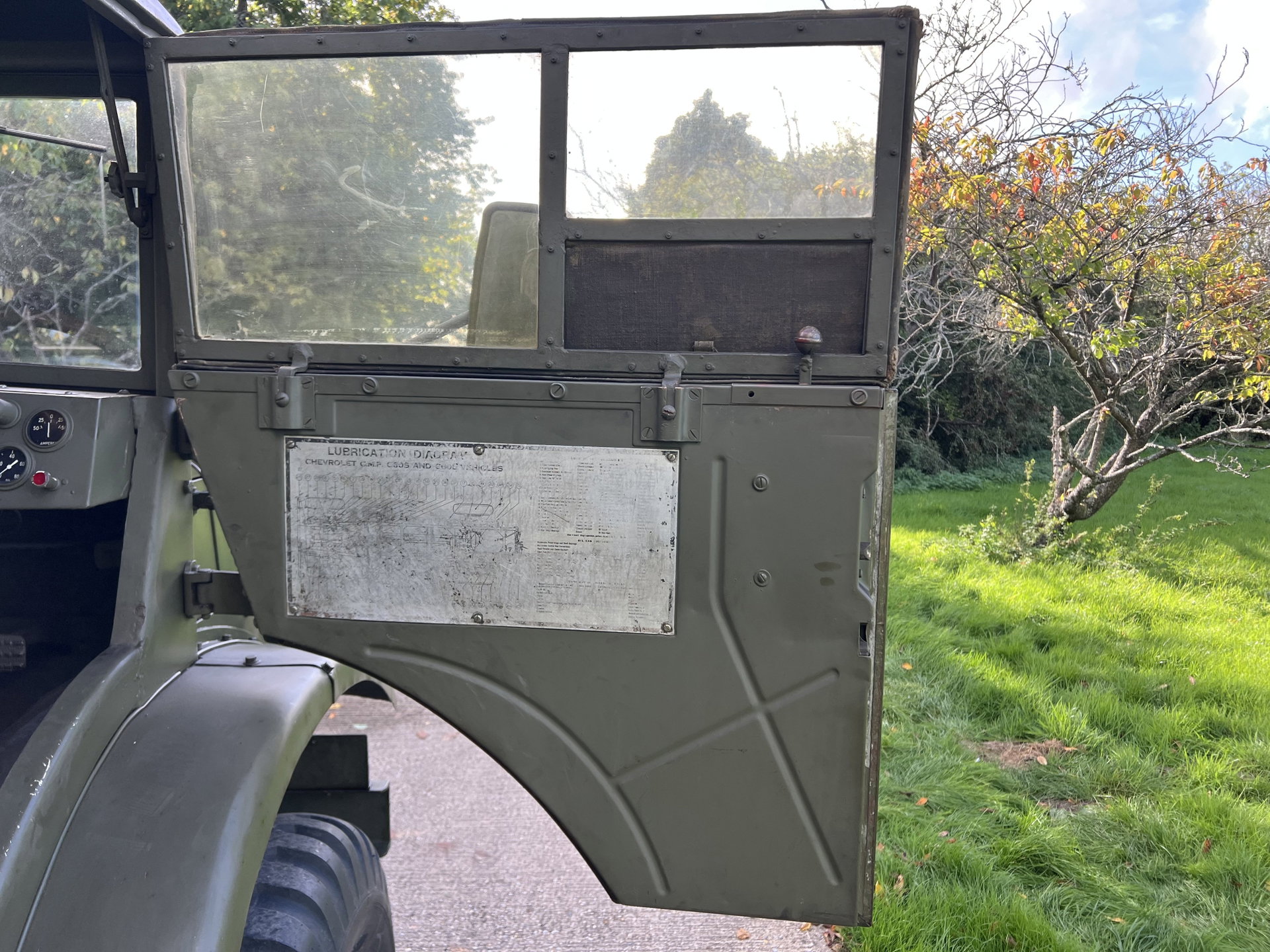 1945 Chevrolet Canadian Military Pattern - 3 ton airportable type with the number 13 cab, foto 9