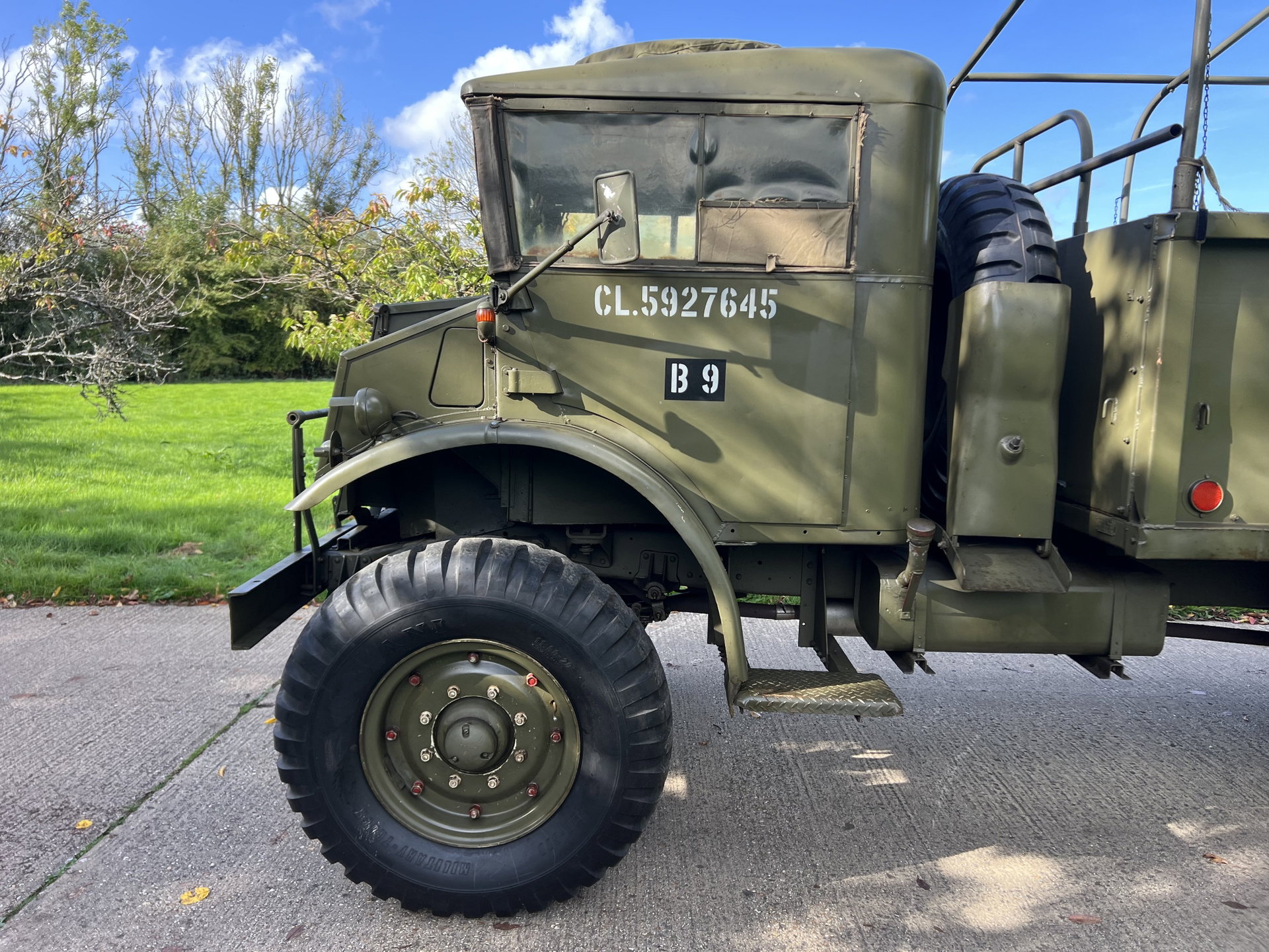 1945 Chevrolet Canadian Military Pattern - 3 ton airportable type with the number 13 cab, foto 11