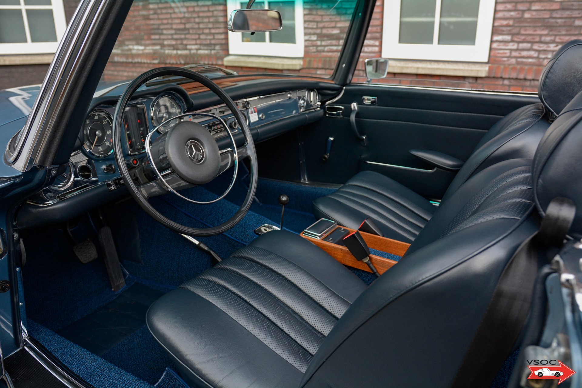 1971 Mercedes-Benz SL Pagode - 280 SL | Rarely seen in Medium blue metallic or ‘Mittelblau Metallic’. Superb restored condition!, foto 11