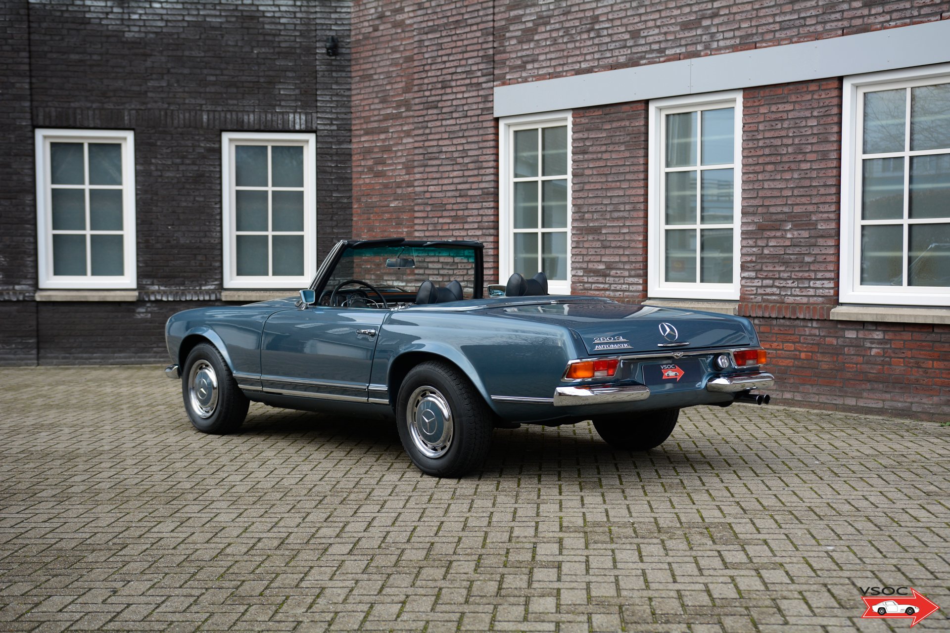 1971 Mercedes-Benz SL Pagode - 280 SL | Rarely seen in Medium blue metallic or ‘Mittelblau Metallic’. Superb restored condition!, foto 8