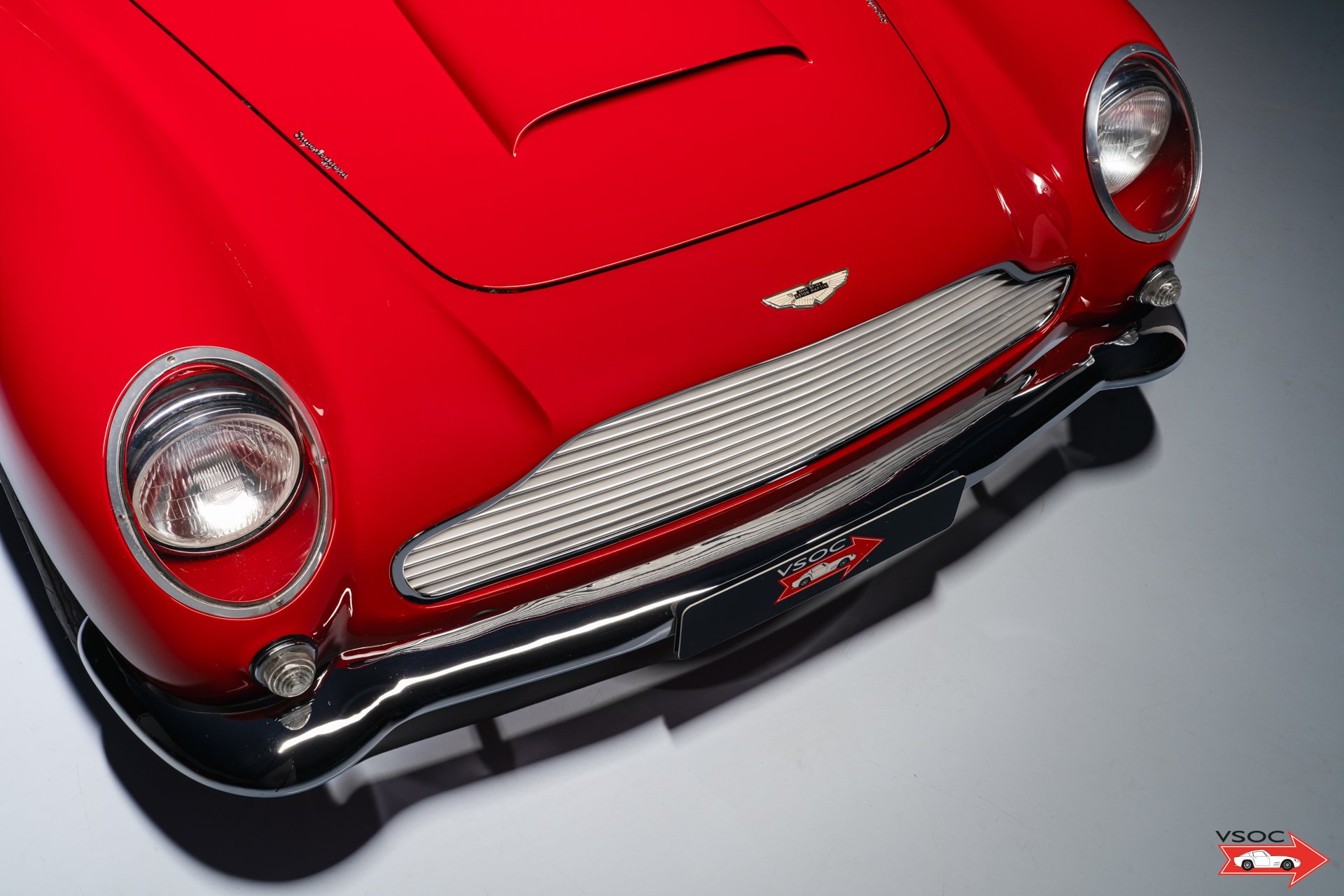 1963 Aston Martin DB4 - Series V Vantage - Matching Nr. ‘Special Series’ engine. ‘Fiesta Red’ and complete with factory records., foto 4