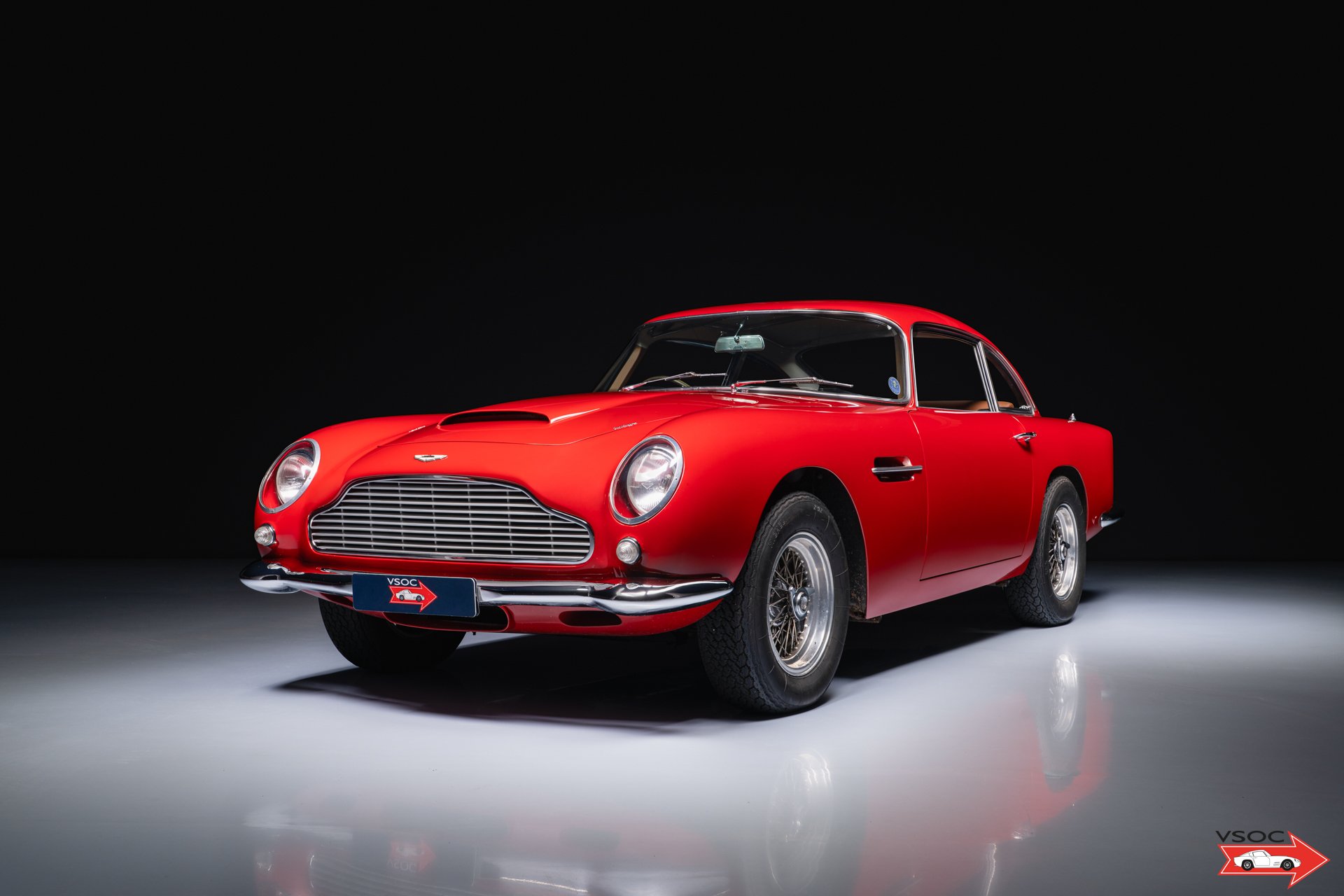 1963 Aston Martin DB4 - Series V Vantage - Matching Nr. ‘Special Series’ engine. ‘Fiesta Red’ and complete with factory records., foto 2