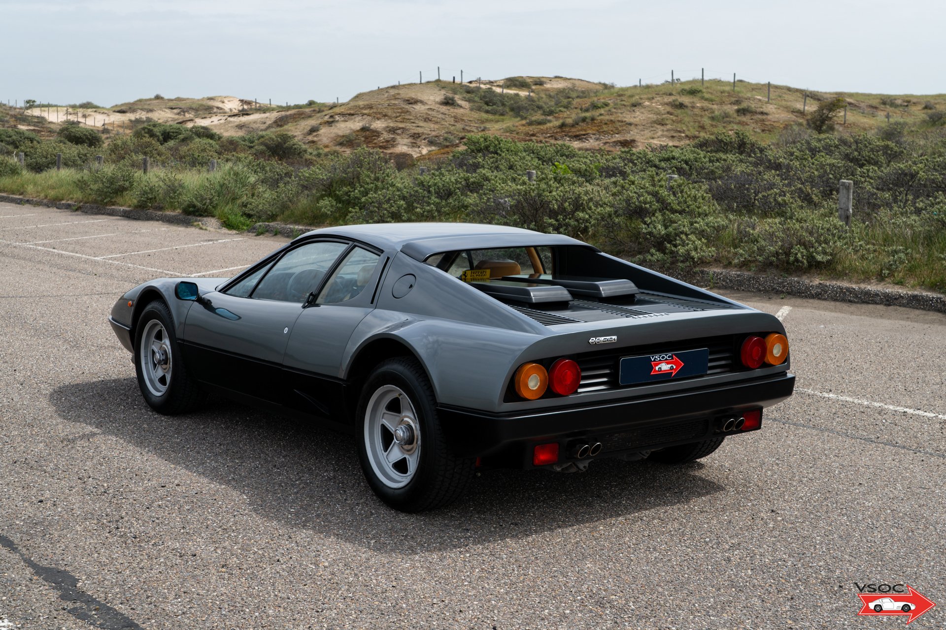 1984 Ferrari 512 - 512 BBi 'Grigio Ferro' - Superb Ferrari 512 BBi, full service history and only 32.000 km! Sold new through Ferrari Paris Charles Pozzi, foto 10