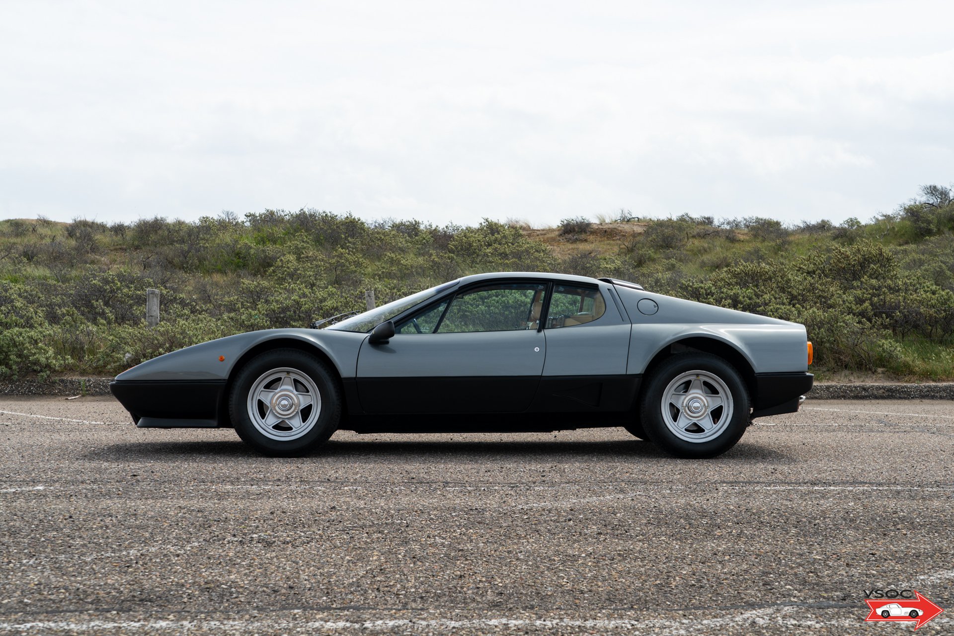 1984 Ferrari 512 - 512 BBi 'Grigio Ferro' - Superb Ferrari 512 BBi, full service history and only 32.000 km! Sold new through Ferrari Paris Charles Pozzi, foto 7