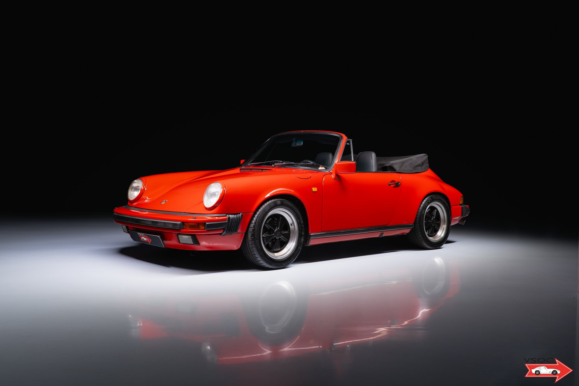 1988 Porsche 911 "G" - Carrera 3.2 Cabriolet G50 - Guards red. Straight from 20-years of single ownership!, foto 1