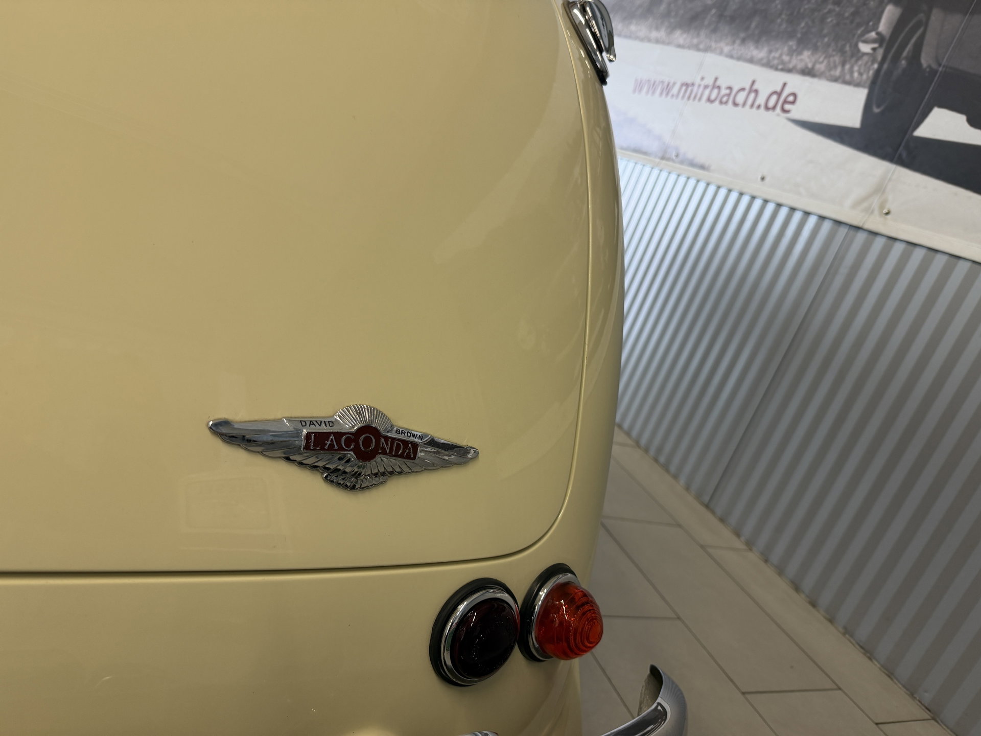 1949 Lagonda 2.6/3-Litre - Aston Martin DHC, foto 11