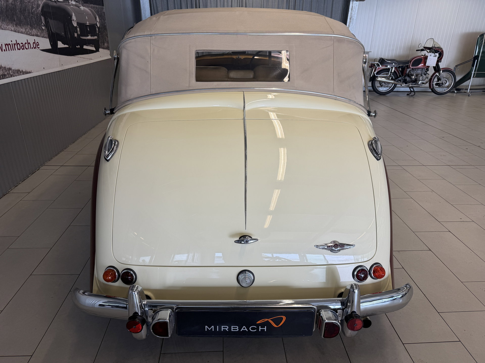 1949 Lagonda 2.6/3-Litre - Aston Martin DHC, foto 10