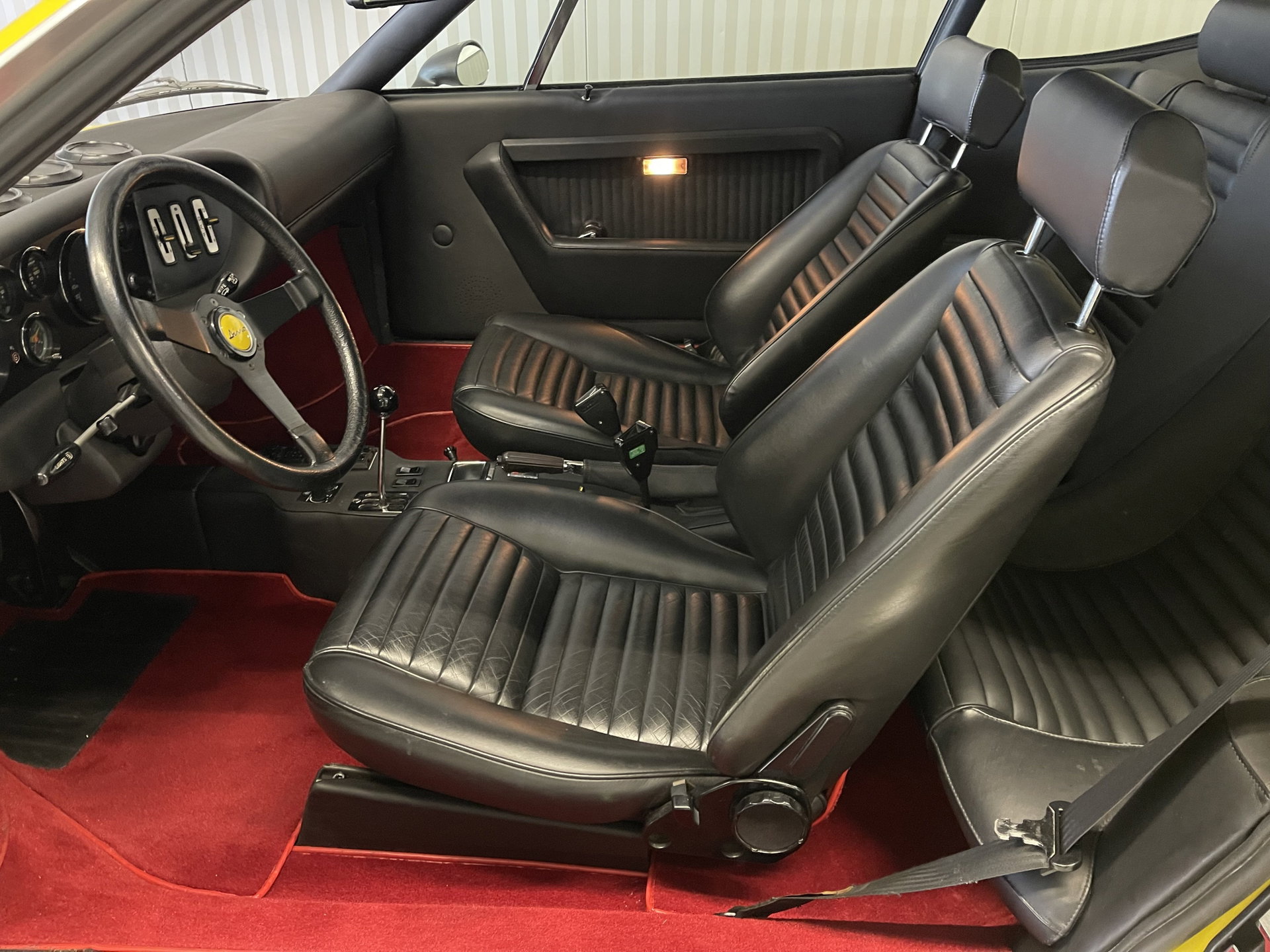 1974 Ferrari 308 - 308 GT4, foto 12