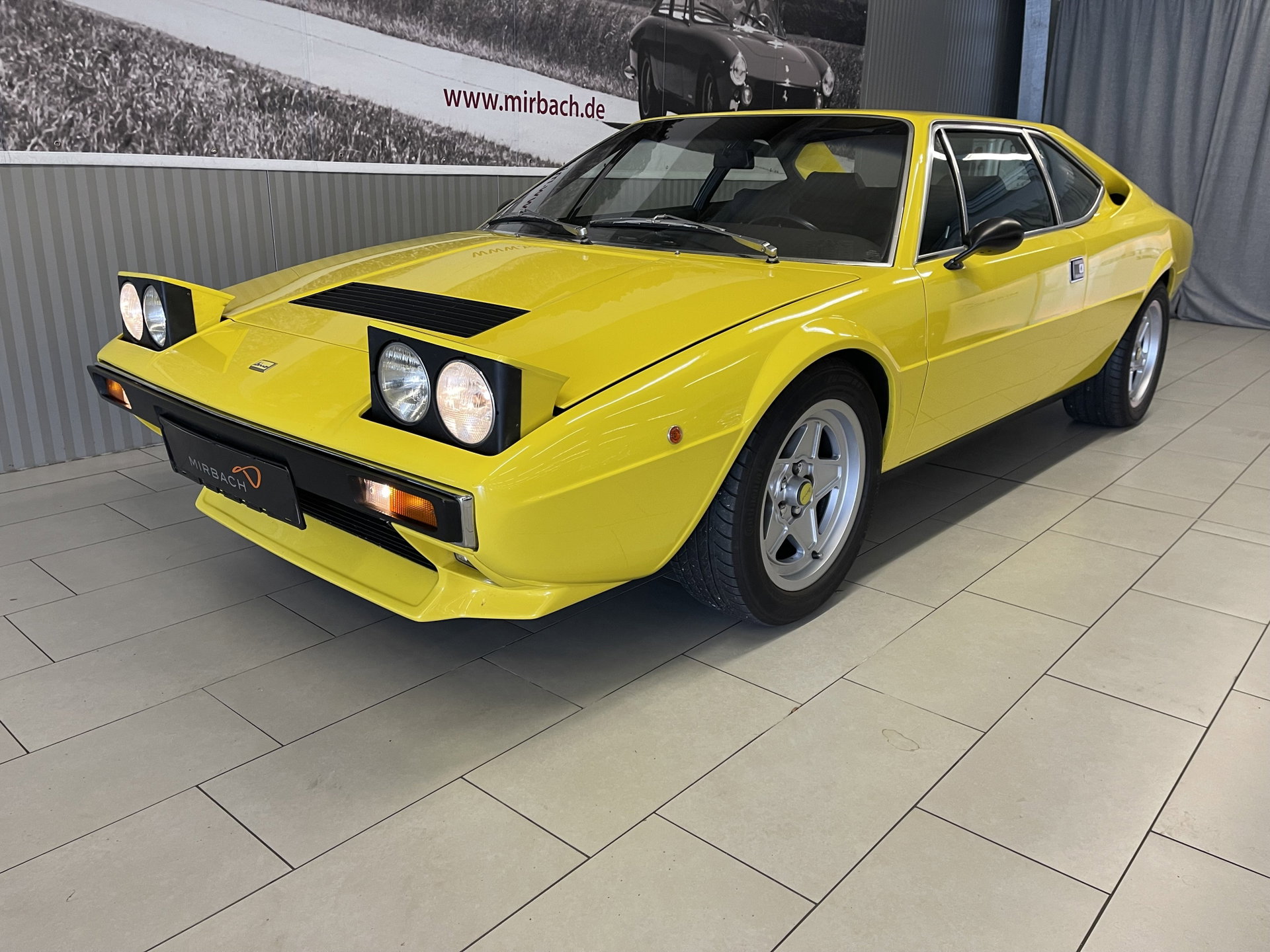 1974 Ferrari 308 - 308 GT4, foto 3