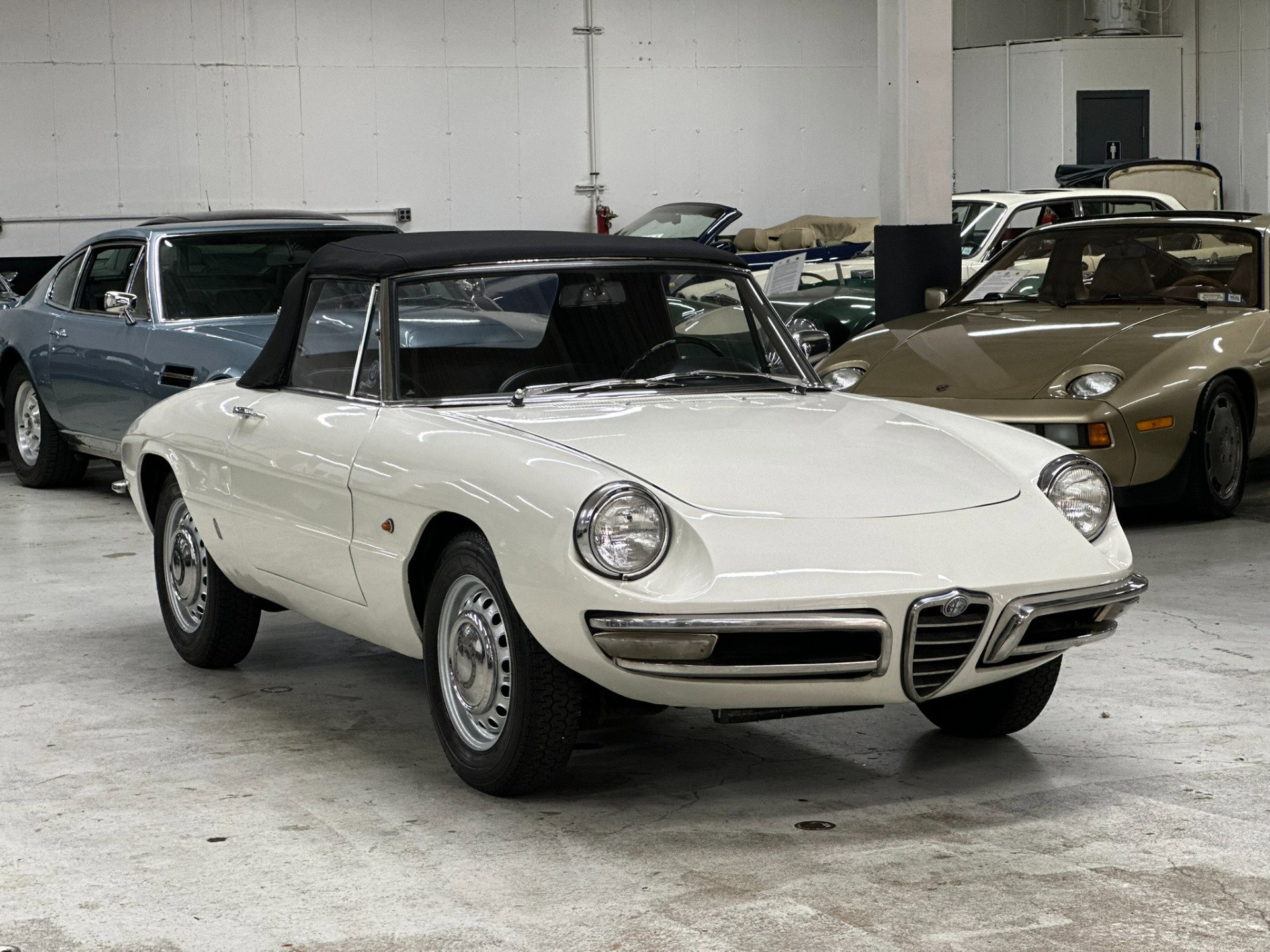 1967 Alfa Romeo Spider, foto 2