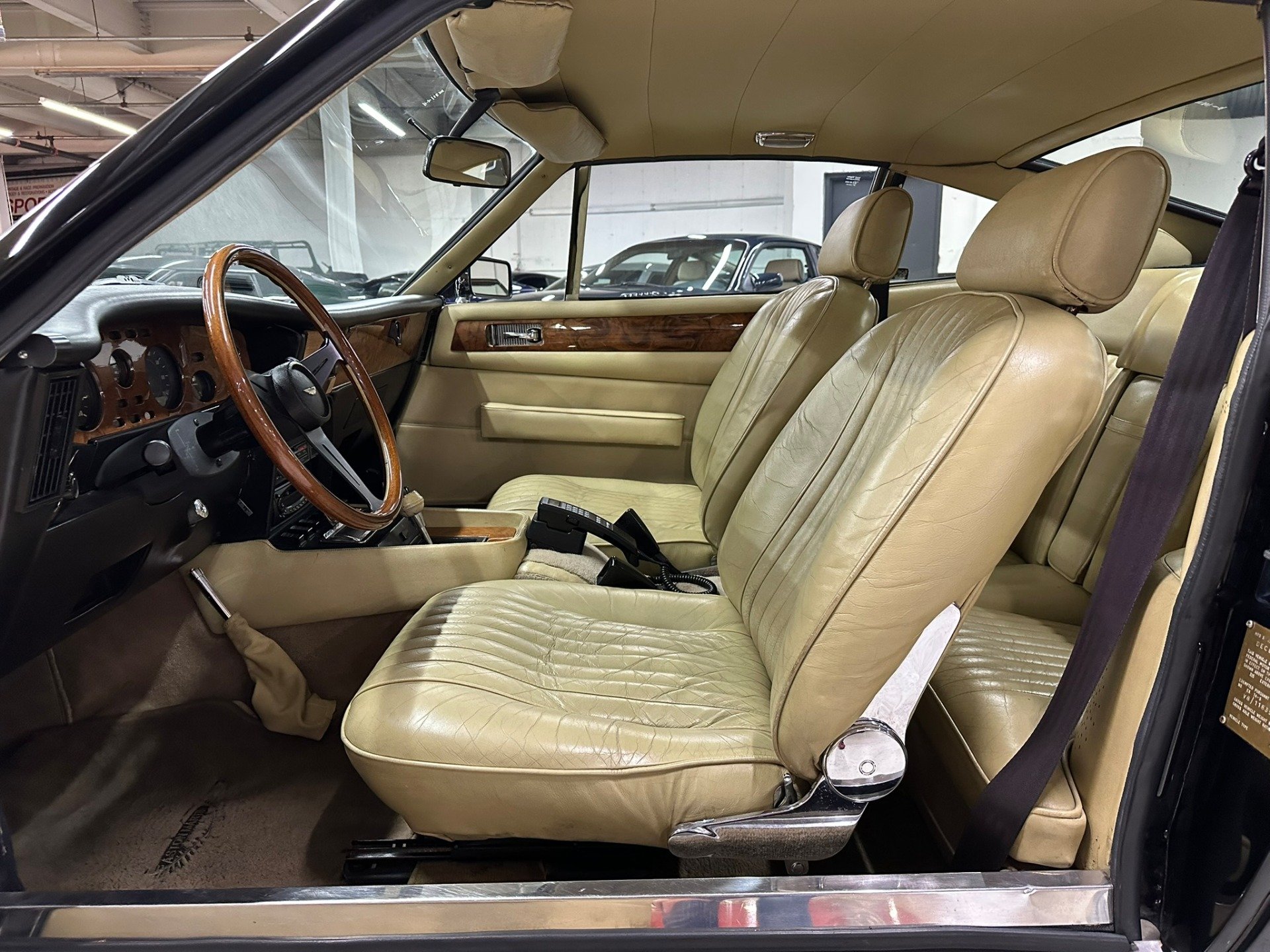 1978 Aston Martin V8, foto 10